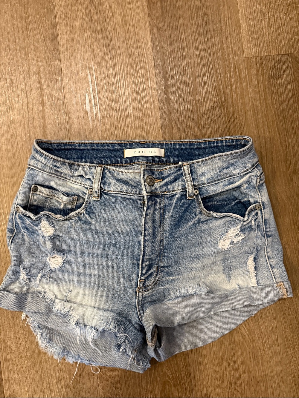 Eunina High rise rolled jean shorts